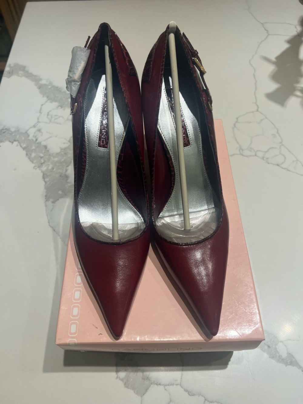 Bandolino Women's Burgundy Pointed Toe  Pumps